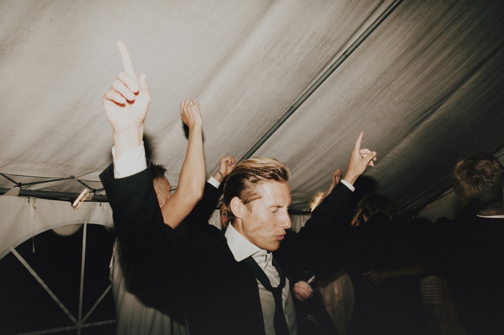 Logan-Cole-Photography-Samuel-Hildegunn-Taipale-wedding-france-01271-1024x682