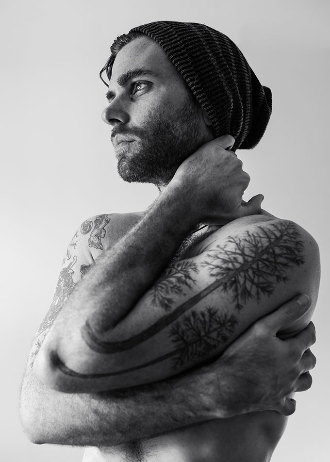 boudoir photography includes male subjects.
