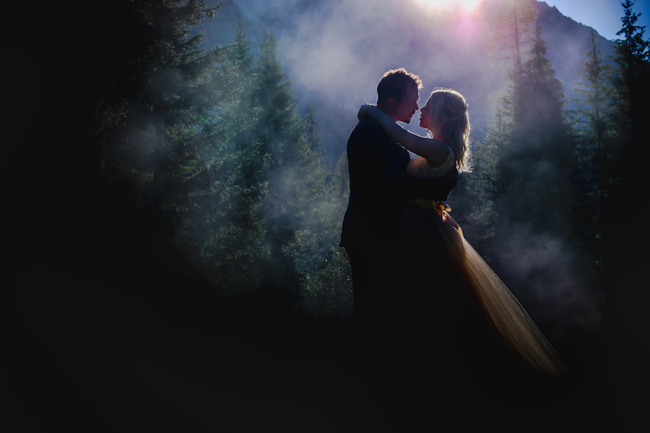 image of couple using chiaroscuro with atmospheric lighting