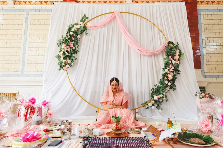 portrait de mariage de la mariée indienne.