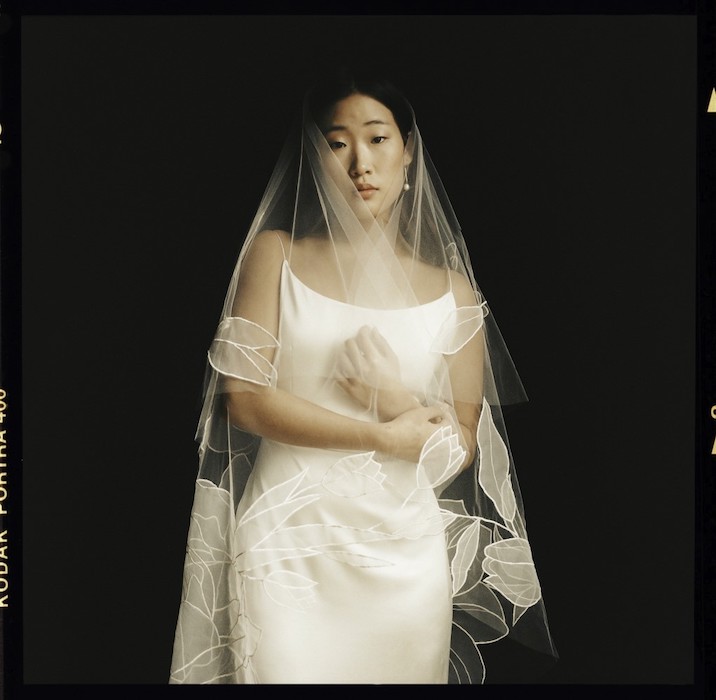 bride portrait in great light.