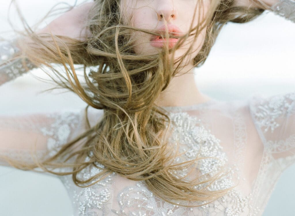 Wedding portraits without faces